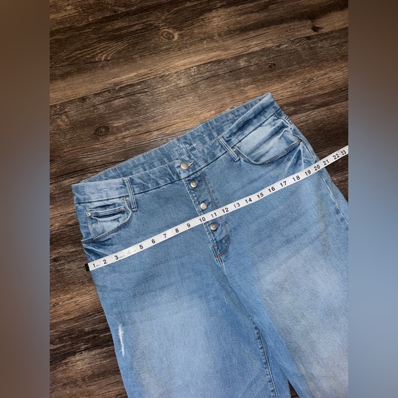 Time and Tru Blue Denim High Rise Wide Legged Jeans Size 16 - Picture 7 of 9